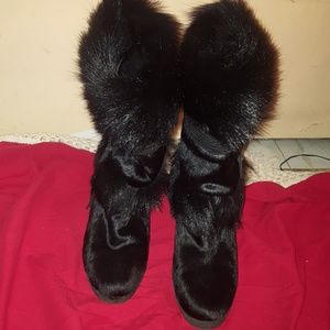 Tenica Black Fur Boots Brand New